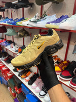 NIKE AIR MAX PLUS TN