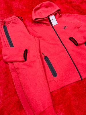 NIKE TECH